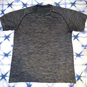 Lululemon men’s t-shirt